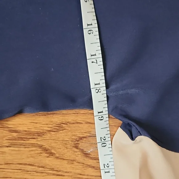 Dress - Picture 8 of 8